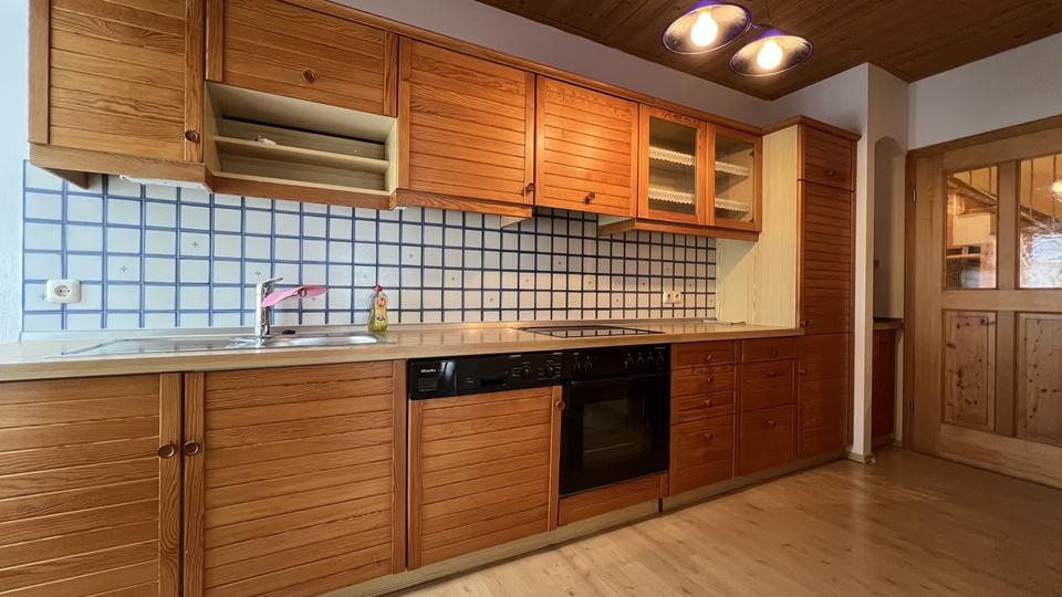 ***MEHRGENERATIONENWOHNUNG MIT ALTSTADT-CHARME*** 5 zimmer