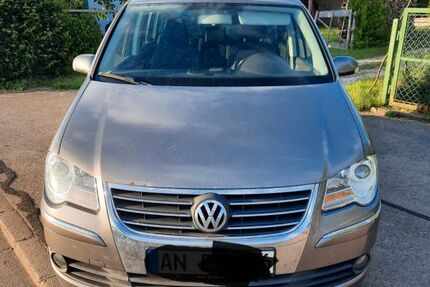 VW Touran 261.000 km 2.300 &euro; Ehingen 91725