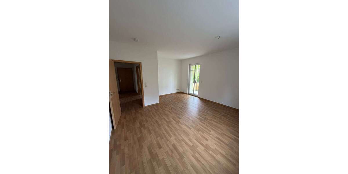 Etagenwohnung Schwarzheide - 3 Zimmer, 68 m&sup2;, 507&euro; | Angebot:26638534