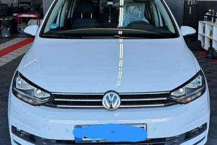 VW Touran 128.000 km 15.500 &euro; Syrgenstein 89428