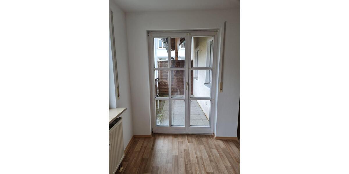 Etagenwohnung Oberviechtach - 2 Zimmer, 60 m&sup2;, 500&euro; | Angebot:26153492