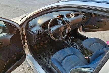 Peugeot 206 182.600 km 950 € Dachau 85221