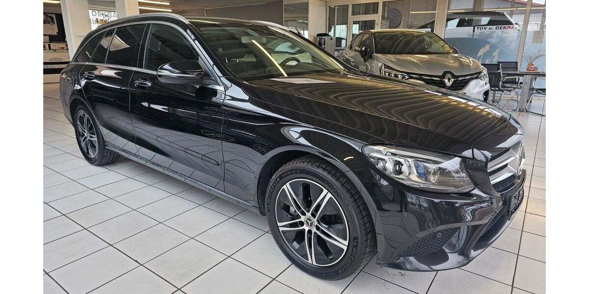 Mercedes-Benz C 220 185.000 km 18.990 &euro; Berghülen 89180