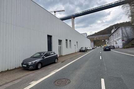 Halle in Lüdenscheid 1.100.000 € 2200 m² zimmer