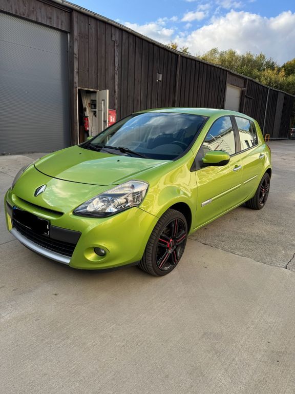 Clio