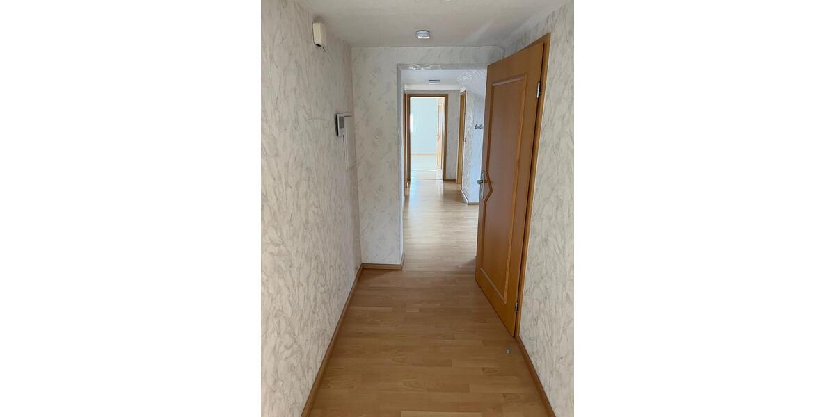 Dachgeschoßwohnung Pyrbaum - 2 Zimmer, 63 m&sup2;, 570&euro; | Angebot:26394255