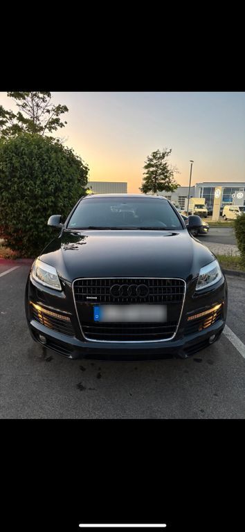 Q7