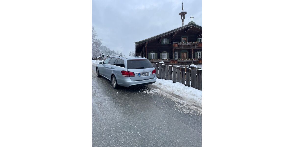 Mercedes-Benz E 200 156.000 km 11.900 &euro; Schoden 54441