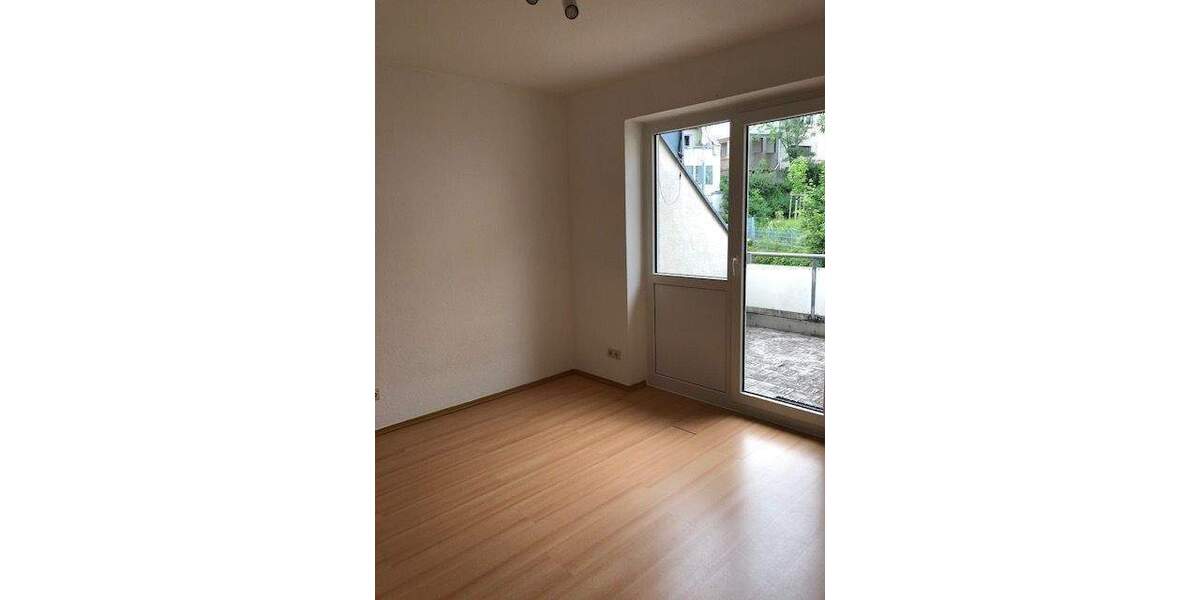 Etagenwohnung Coburg - 3 Zimmer, 73 m&sup2;, 735&euro; | Angebot:26378703