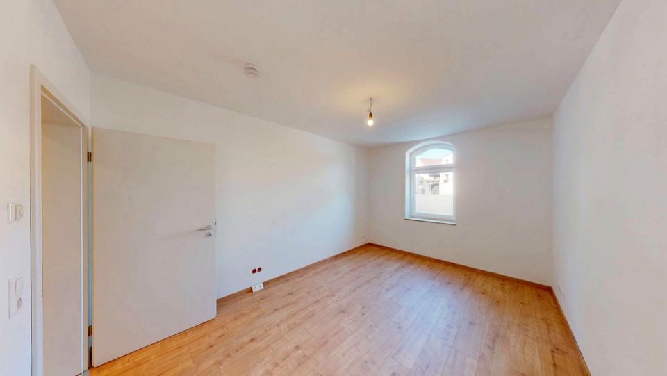 Erdgeschoßwohnung Dresden Pieschen - 4 Zimmer, 82 m&sup2;, 199.000&euro; | Angebot:26715713