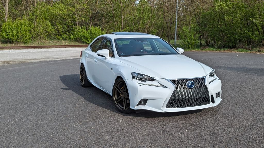 Lexus IS 300 89.700 km 21.900 &euro; Neuzelle 15898