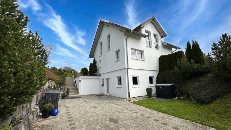 Einfamilienhaus Balingen - 4 Zimmer, 170 m&sup2;, 495.000&euro; | Angebot:26313486