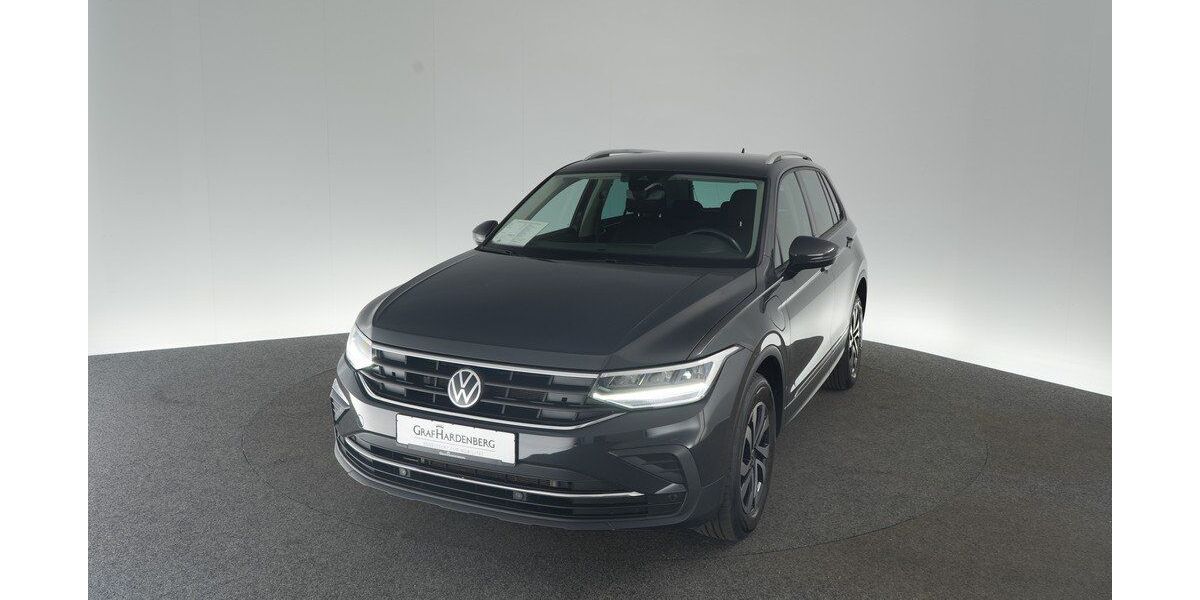 VW Tiguan 65.400 km 23.933 &euro; Aach 78267