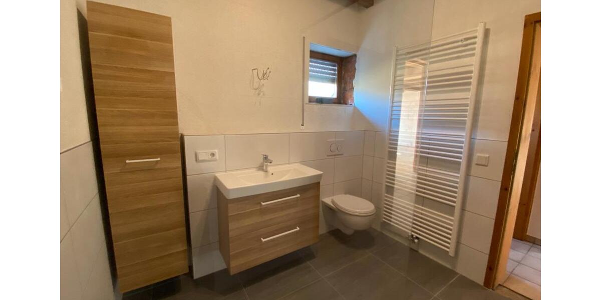 Etagenwohnung Idstein - 4 Zimmer, 130 m&sup2;, 1.300&euro; | Angebot:26482961