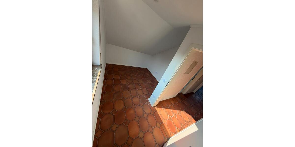 Einfamilienhaus Kusel - 10 Zimmer, 182 m&sup2;, 300.000&euro; | Angebot:26183932