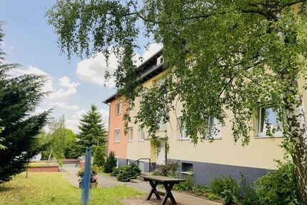EUPORA® Immobilien: Geräumige 4 Zimmerwohnung in Kirchheimbolanden.