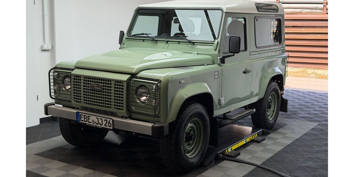 Land Rover Defender 146.000 km 68.800 &euro; Dachau 85221