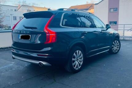 Volvo XC90 247.000 km 17.500 &euro; Frankfurt 65929