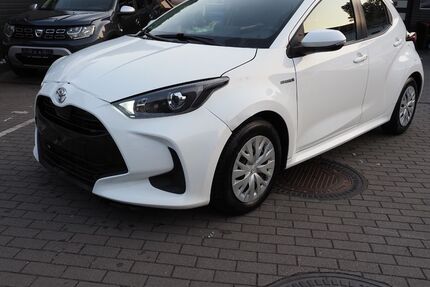 Toyota Yaris 103.000 km 11.590 &euro; Idar-Oberstein 55743