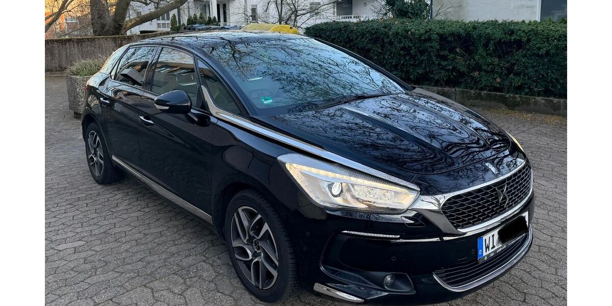 Citroen DS5 182.600 km 9.999 &euro; Wiesbaden 65197