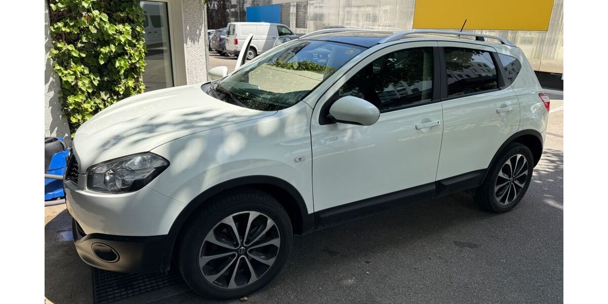 Nissan Qashqai 210.196 km 5.999 &euro; Neu-Ulm 89231