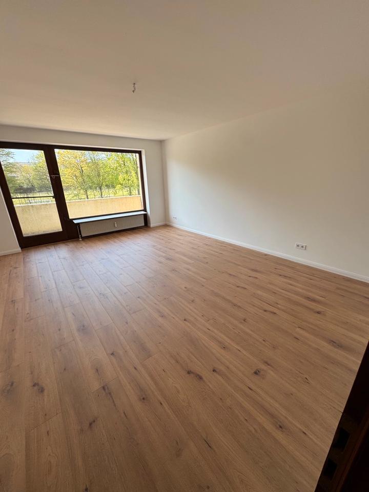 Helle und sanierte 2-Zimmer Wohnung in Farmsen zu vermieten