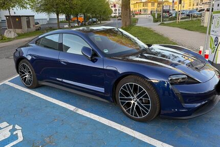 Porsche Taycan 64.100 km 59.900 &euro; Hamburg 22587