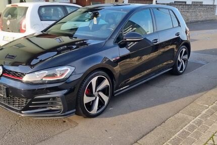 VW Golf 39.000 km 21.990 &euro; Stammheim 97509