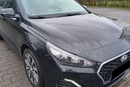 Hyundai i30 63.920 km 12.590 &euro; Lötzbeuren 56843