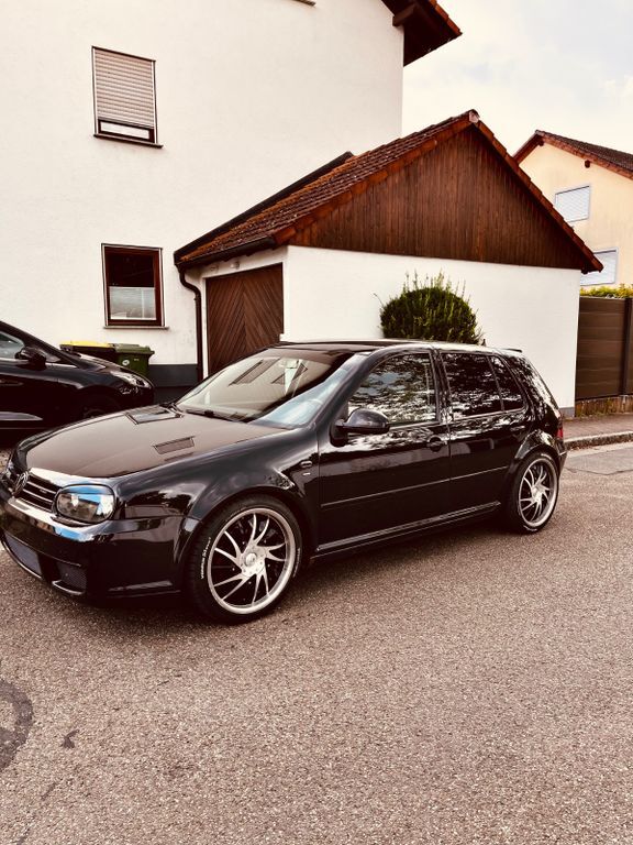 VW Golf 192.000 km 3.990 € Müllheim 79379