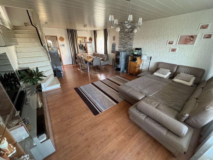 Provisionsfrei* Reiheneckhaus von Privat in Herrenberg - Brahmsstraße 5.5 zimmer