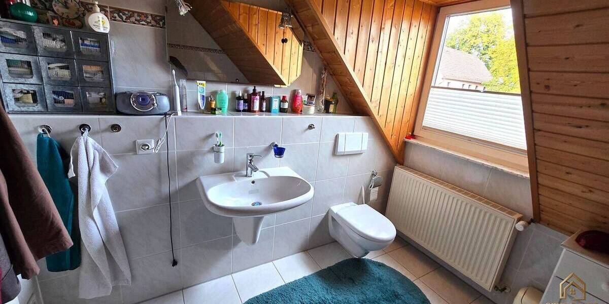 Doppelhaushälfte Dresden Schönfeld - 7 Zimmer, 130 m&sup2;, 450.000&euro; | Angebot:26043436