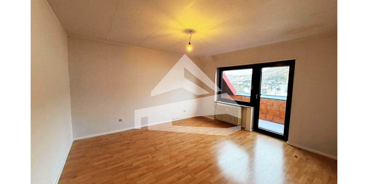 Etagenwohnung Kenn - 3 Zimmer, 93 m&sup2;, 832&euro; | Angebot:24460292