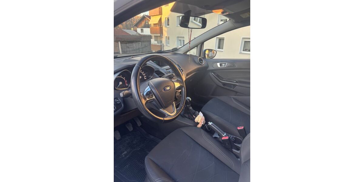 Ford Fiesta 80.000 km 6.800 &euro; Trostberg 83308