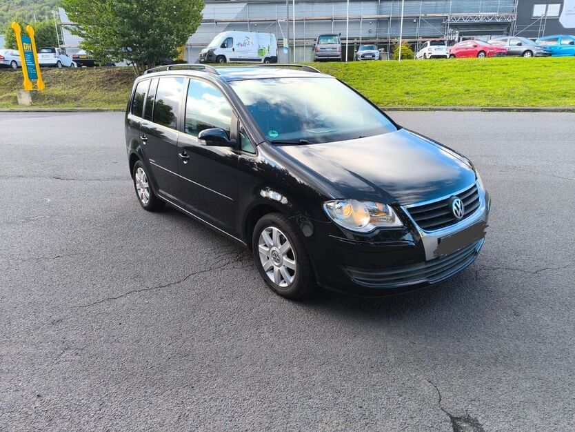 VW Touran 190.000 km 3.700 € Minheim 54518