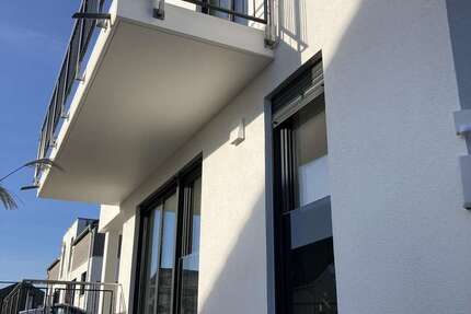 Haus Biberbach - 5 Zimmer, 177 m&sup2;, 2.600&euro; | Angebot:27335224