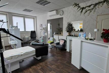 Klimatisiertes Studio inkl. Küche zimmer