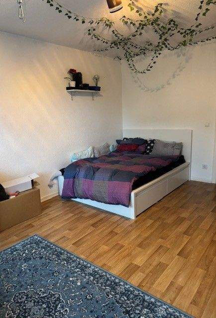 Bitte unsere Fragen beachten! HH-Farmsen, 2,5 Zimmer Wohnung im 1.OG mit Balkon 2 zimmer