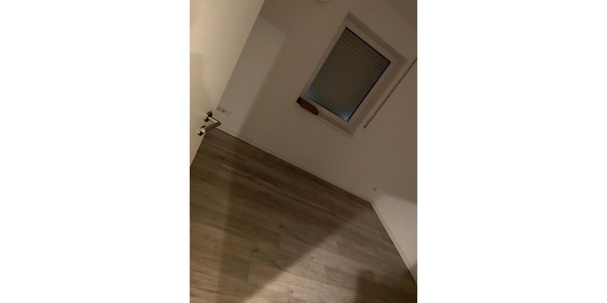 Etagenwohnung Rottenburg an der Laaber - 4 Zimmer, 93 m&sup2;, 1.120&euro; | Angebot:24848511
