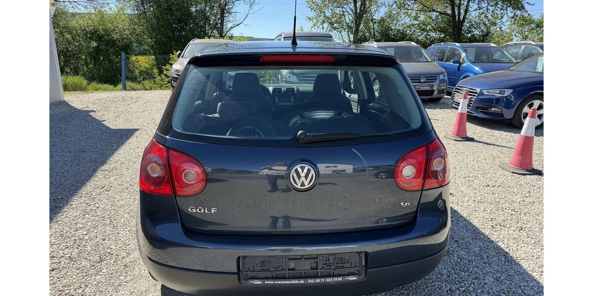 VW Golf 1.6i Trendline 1.Hand Klima SHZ 100.000 km 2.990 &euro; Altdorf 84032