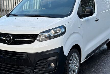 Opel Vivaro 120.000 km 11.000 € Kerpen 50169