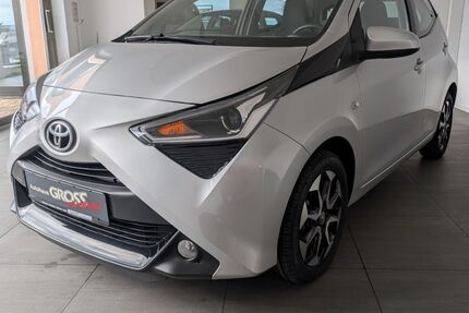 Toyota Aygo (X) 19.890 km 11.250 € Amberg 92224