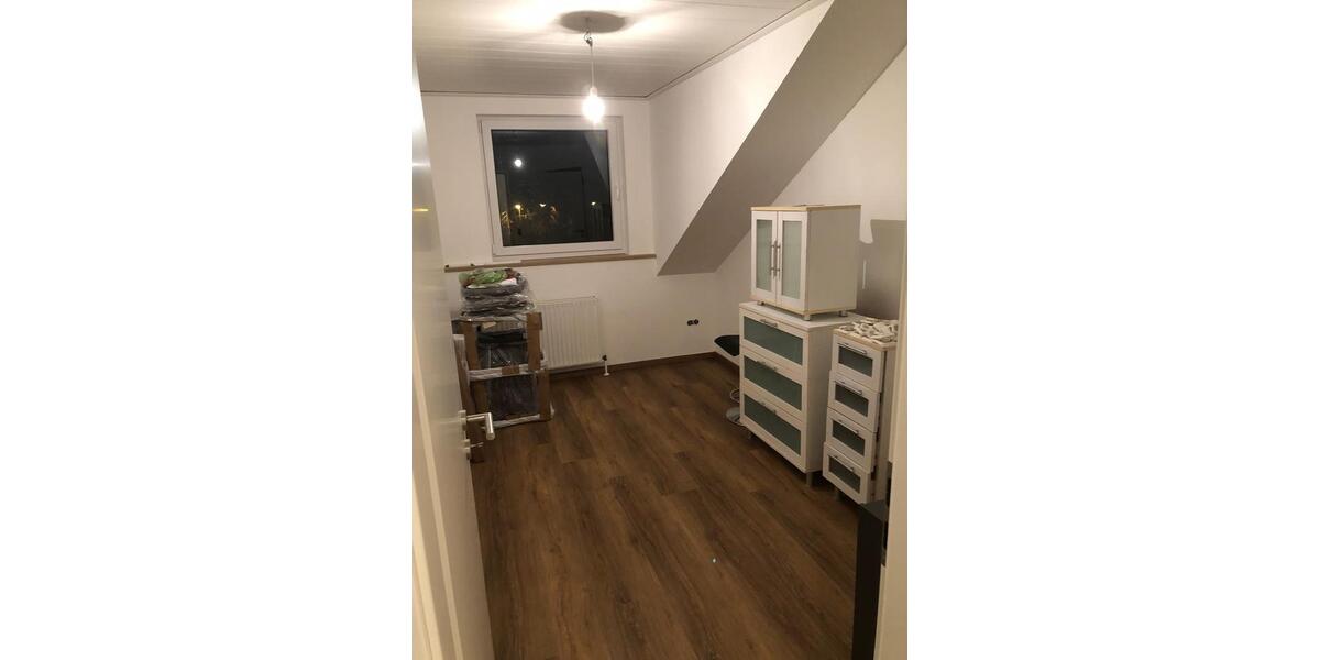 Dachgeschoßwohnung Bayreuth Meyernberg - 1.5 Zimmer, 46 m&sup2;, 615&euro; | Angebot:26698816