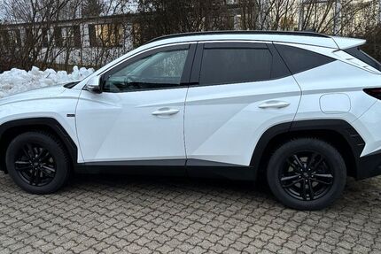 Hyundai TUCSON 73.000 km 21.900 &euro; Weilheim 82362