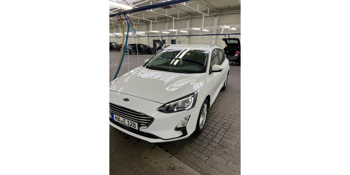 Ford Focus 123.000 km 12.499 € Ludwigshafen 67061