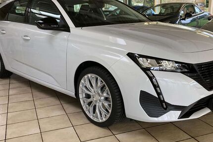 Peugeot 308 6.000 km 26.900 &euro; Lemgo 32657