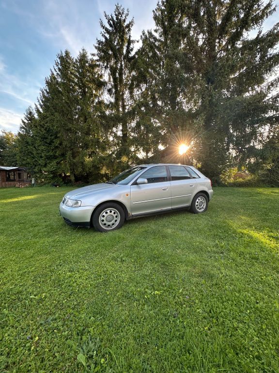 Audi A3 198.000 km 2.399 € Laupheim 88471