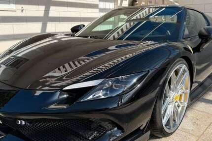 Ferrari 296 GTB 4.000 km 315.890 &euro; Berlin 13581