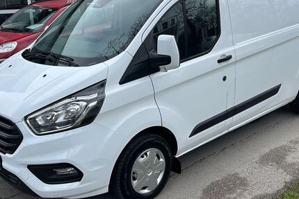 Ford Transit Custom 60.338 km 19.990 &euro; München 81825