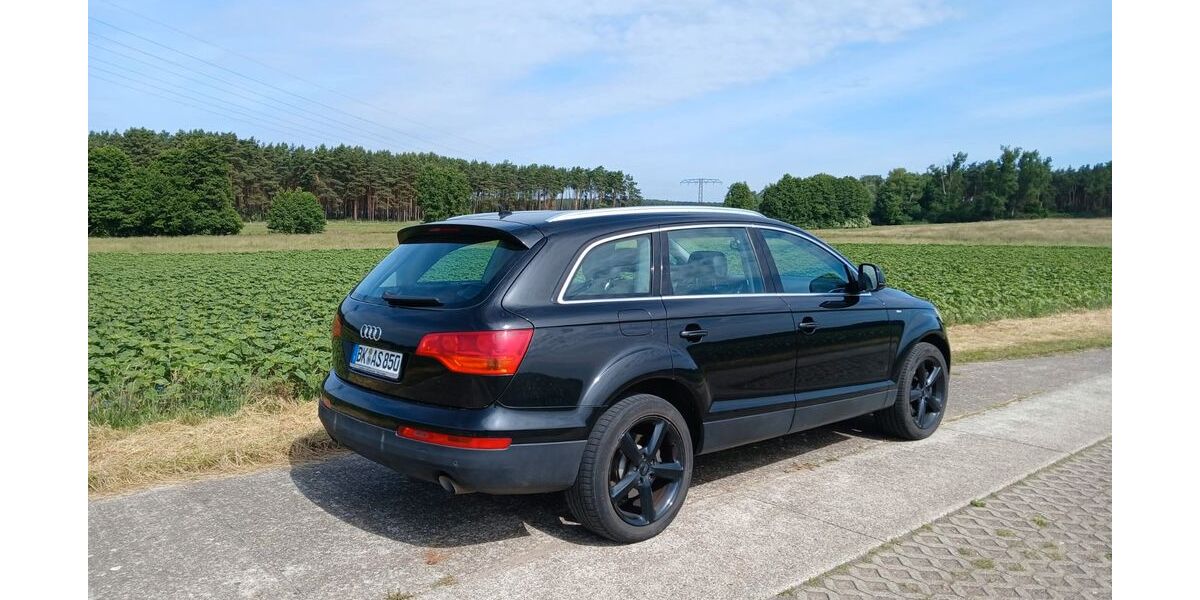 Audi Q7 211.167 km 9.400 &euro; Samswegen 39326